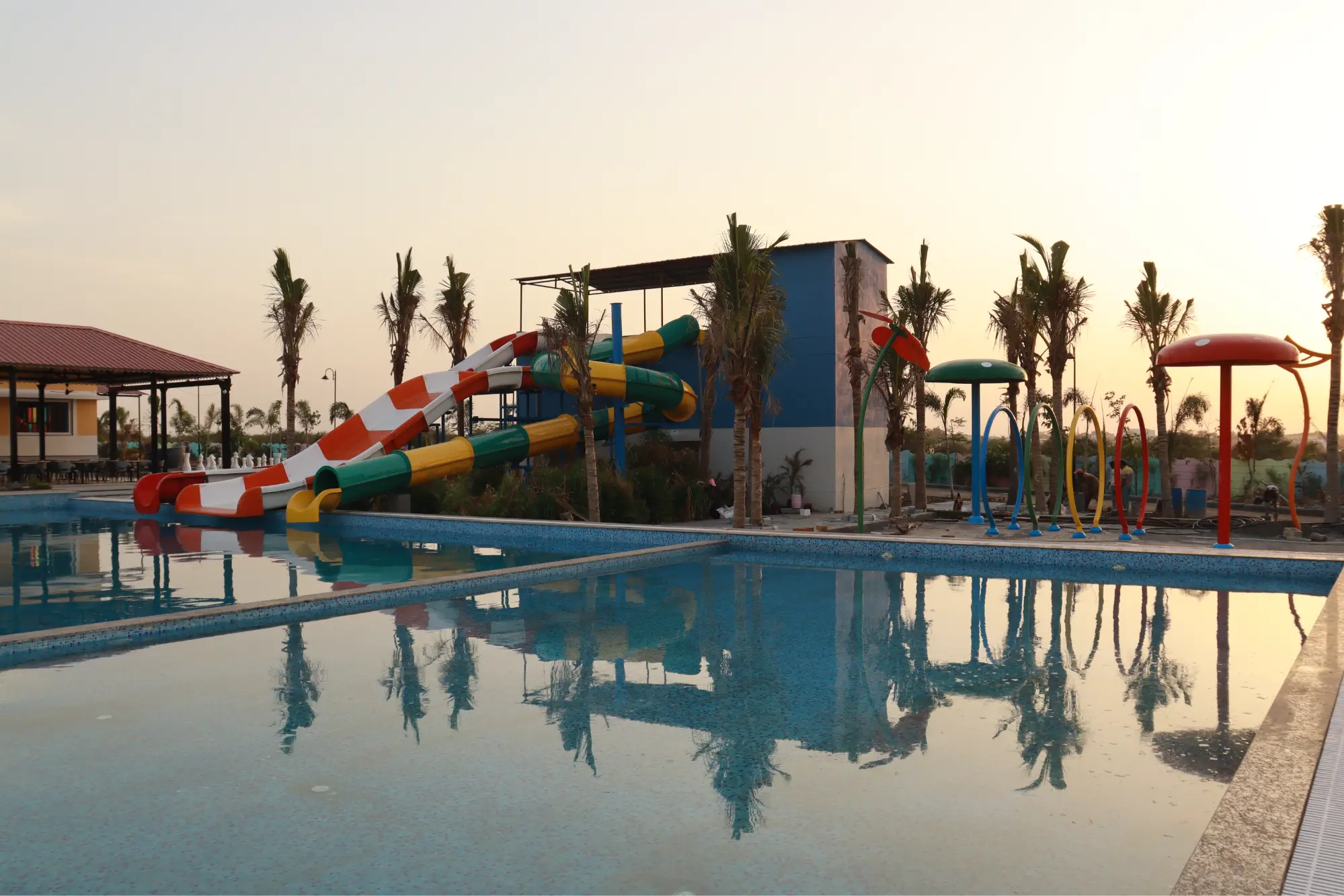 Swimming pool